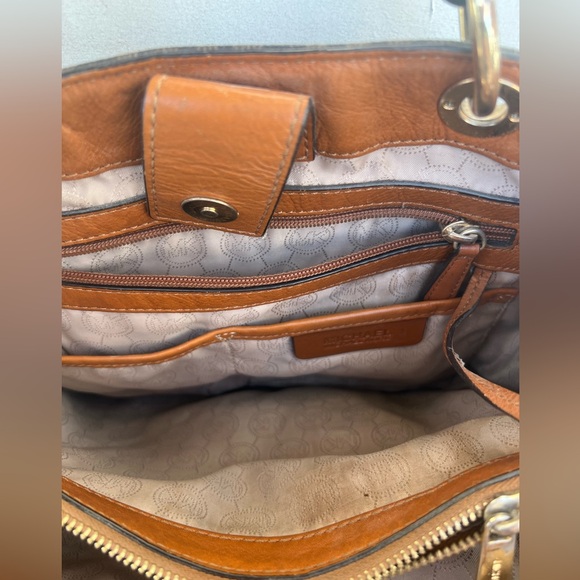 🔥🔥LOW START 🔥🔥Michael Kors Signature Cynthia Medium Satchel Shoulder Bag - Picture 7 of 13